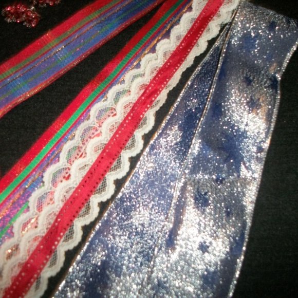 COQUETTE VINTAGE RIBBONS & LACE MAKE BOWS BUNDLE PLUS - Picture 5 of 5